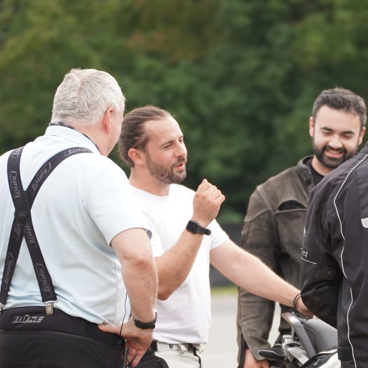 ADAC-Motorrad-Intensiv-Training - ADAC Fahrsicherheitszentrum Westfalen